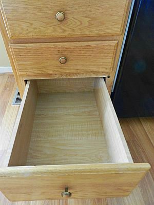 Using A Kitchen Drawer To Organize Tupperware